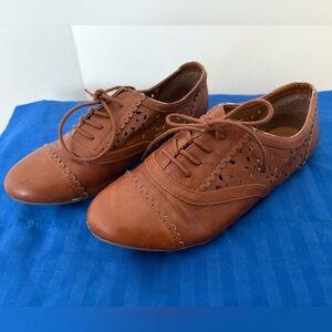 XOXO Tan Lace-Up Women's Flats